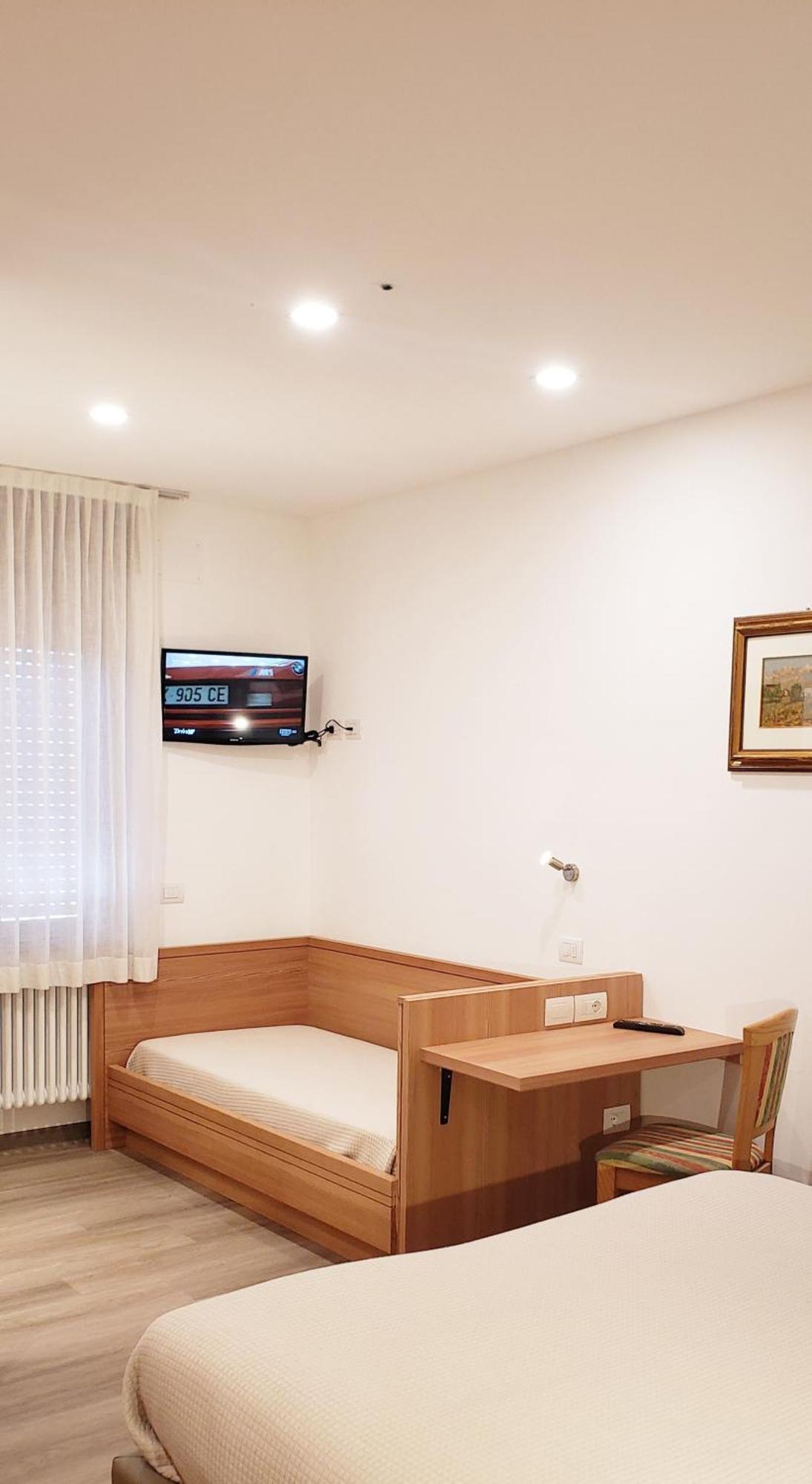 Hotel Cantaleone San Michele allʼAdige Екстериор снимка